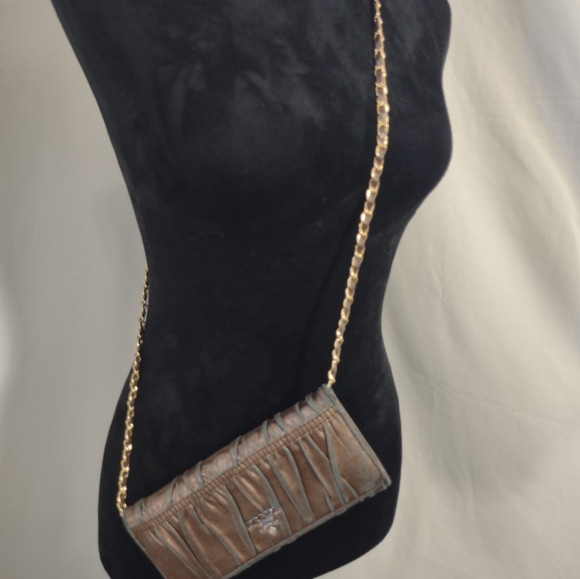 PRADA Nappa Gaufre Women's Metallic Copper Leather Bi-Fold Wallet - Picture 16 of 16